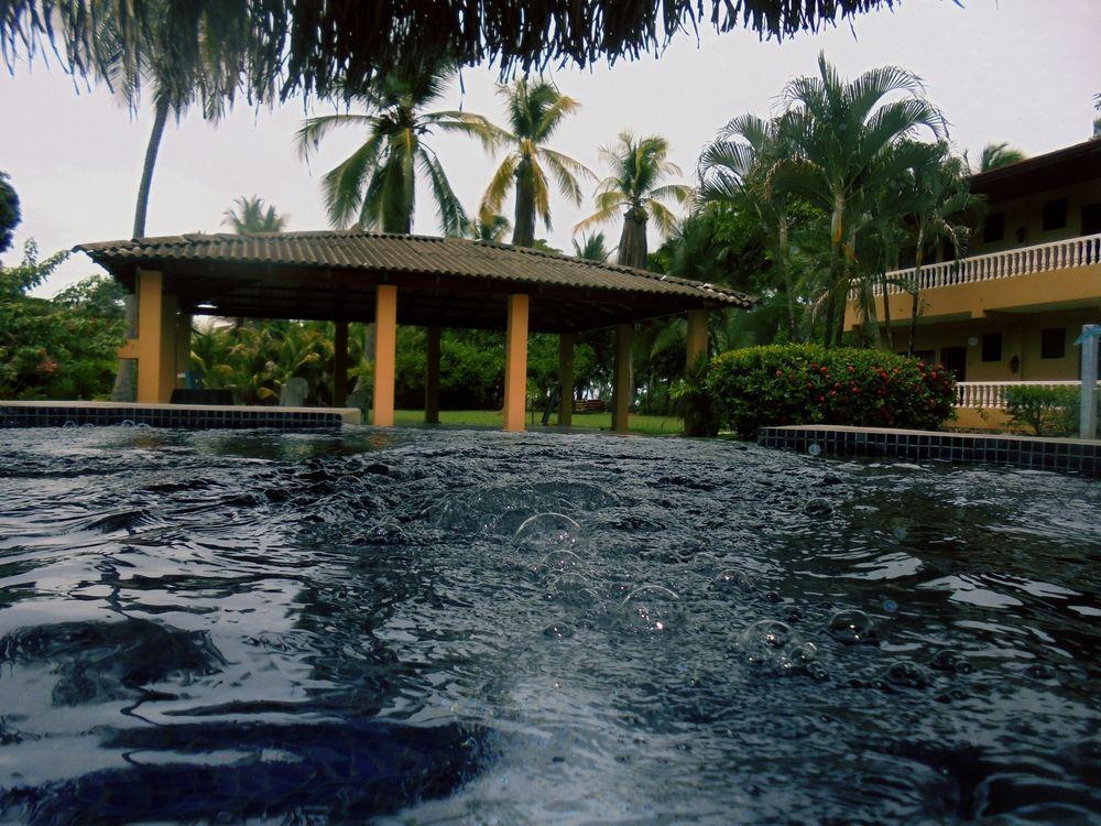 Delfin Beach Front Resort Esterillos Eksteriør billede